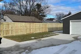 2132 S 85th St, West Allis, WI 53227 - Photo 29