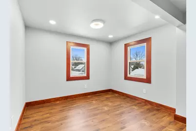 2132 S 85th St, West Allis, WI 53227 - Photo 17