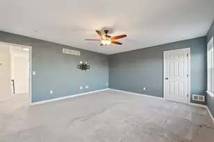 W139N6328 Bridal Wreath Ln, Menomonee Falls, WI 53051 - Photo 25