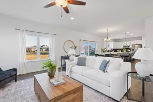 W139N6328 Bridal Wreath Ln, Menomonee Falls, WI 53051 - Photo 13