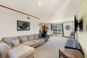 8979 N Silver Brook Ln, Brown Deer, WI 53223 - Photo 21