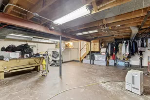 8979 N Silver Brook Ln, Brown Deer, WI 53223 - Photo 25