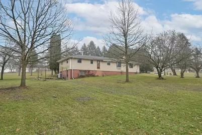 N5907  Aspen Dr, Spring Prairie, WI 53105 - Photo 47