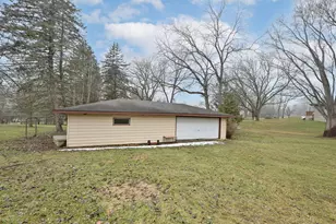 N5907 Aspen Dr, Spring Prairie, WI 53105 - Photo 31