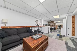 11915 W Rio St, Milwaukee, WI 53225 - Photo 25