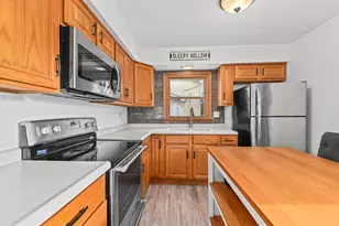 11915 W Rio St, Milwaukee, WI 53225 - Photo 13