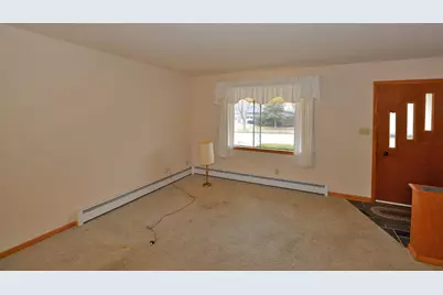 59  Virginia St, Racine, WI 53405 - Photo 3