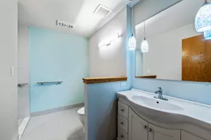 6100 W Stone Hedge Dr, Greenfield, WI 53220 - Photo 9