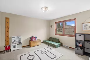 301 S Summerset Dr, Racine, WI 53406 - Photo 23