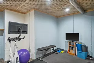 301 S Summerset Dr, Racine, WI 53406 - Photo 33