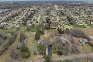 301 S Summerset Dr, Racine, WI 53406 - Photo 45