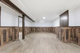 2504 N 112th St, Wauwatosa, WI 53226 - Photo 29