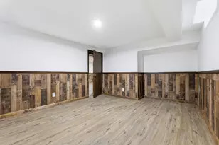 2504 N 112th St, Wauwatosa, WI 53226 - Photo 35