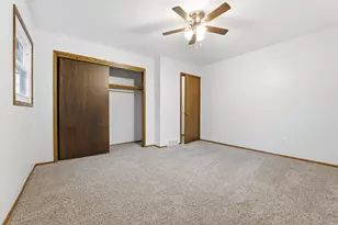 2504 N 112th St, Wauwatosa, WI 53226 - Photo 23