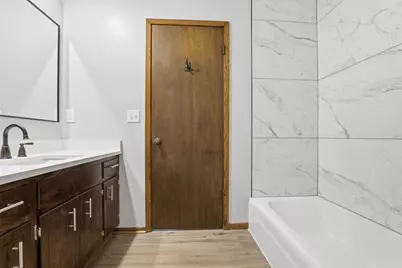 2504 N 112th St, Wauwatosa, WI 53226 - Photo 21