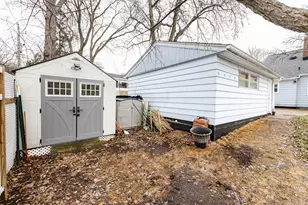 9144 W Park Hill Ave, Milwaukee, WI 53226 - Photo 37