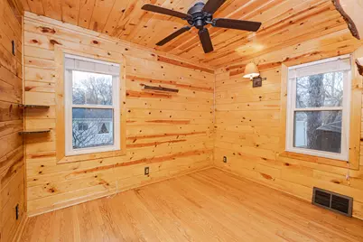 9144 W Park Hill Ave, Milwaukee, WI 53226 - Photo 13