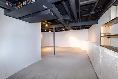 9144 W Park Hill Ave, Milwaukee, WI 53226 - Photo 33