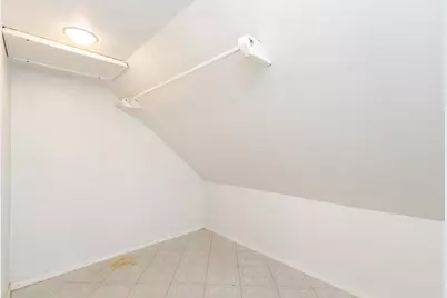 9144 W Park Hill Ave, Milwaukee, WI 53226 - Photo 27