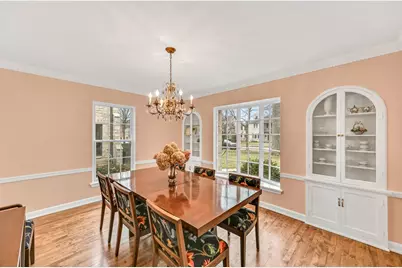 4339 N Alpine Ave, Shorewood, WI 53211 - Photo 9