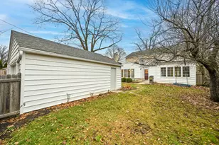 4339 N Alpine Ave, Shorewood, WI 53211 - Photo 35