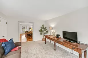 4339 N Alpine Ave, Shorewood, WI 53211 - Photo 17