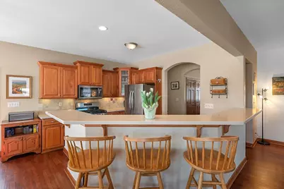 W172N7862  Shady Ln, Menomonee Falls, WI 53051 - Photo 9