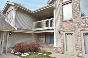 2116 Woodburn Rd, Waukesha, WI 53186 - Photo 1