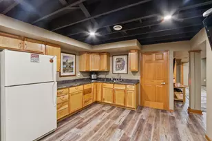 14320 W Fieldpointe Dr, New Berlin, WI 53151 - Photo 43