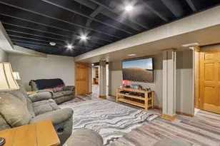 14320 W Fieldpointe Dr, New Berlin, WI 53151 - Photo 51