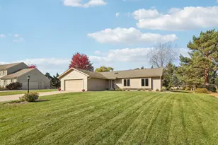 14320 W Fieldpointe Dr, New Berlin, WI 53151 - Photo 59