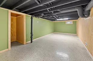 625 Madison Ave, West Bend, WI 53095 - Photo 17