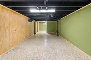 625 Madison Ave, West Bend, WI 53095 - Photo 19