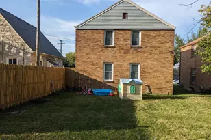 1223 W Olive St, Milwaukee, WI 53209 - Photo 15