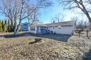 1636 W Fairfield Ct, Glendale, WI 53209 - Photo 33