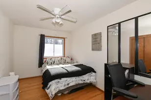 1636 W Fairfield Ct, Glendale, WI 53209 - Photo 25