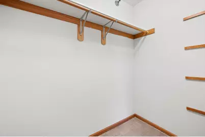 9151 S Aspen Dr #7, Oak Creek, WI 53154 - Photo 7