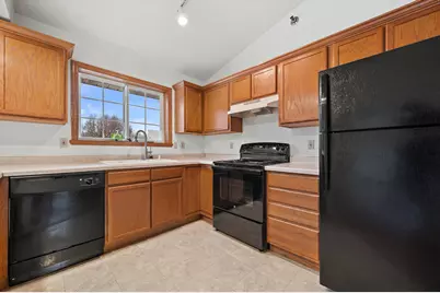 9151 S Aspen Dr #7, Oak Creek, WI 53154 - Photo 9