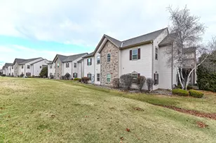 2245 W Vista Bella Dr, Oak Creek, WI 53154 - Photo 31