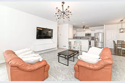 2245 W Vista Bella Dr #201, Oak Creek, WI 53154 - Photo 19