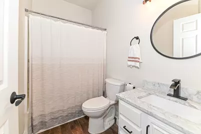 2245 W Vista Bella Dr #201, Oak Creek, WI 53154 - Photo 13