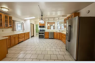 809  Richards Ave, Watertown, WI 53094 - Photo 15
