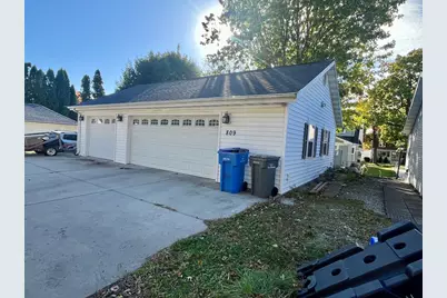 809  Richards Ave, Watertown, WI 53094 - Photo 47