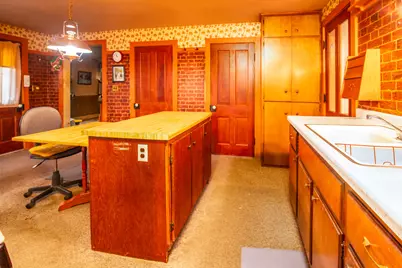 1412 S 9th St, Watertown, WI 53094 - Photo 5