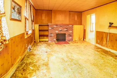 1412 S 9th St, Watertown, WI 53094 - Photo 9