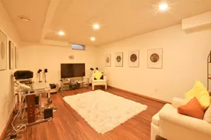 15731 W Brook Dr, New Berlin, WI 53151 - Photo 19