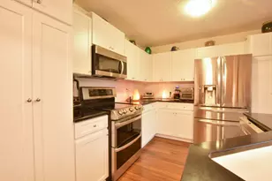 15731 W Brook Dr, New Berlin, WI 53151 - Photo 5