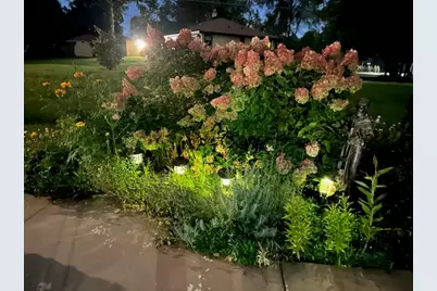 15731 W Brook Dr, New Berlin, WI 53151 - Photo 13