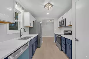 4117 N 92nd St, Wauwatosa, WI 53222 - Photo 3