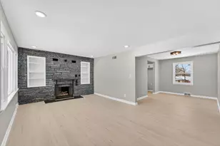 4117 N 92nd St, Wauwatosa, WI 53222 - Photo 13